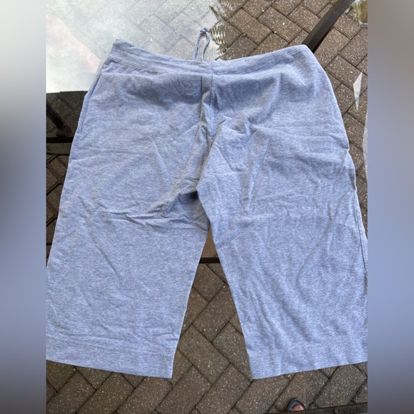 Champion Cotton Gray Capri length pants - Picture 4 of 4